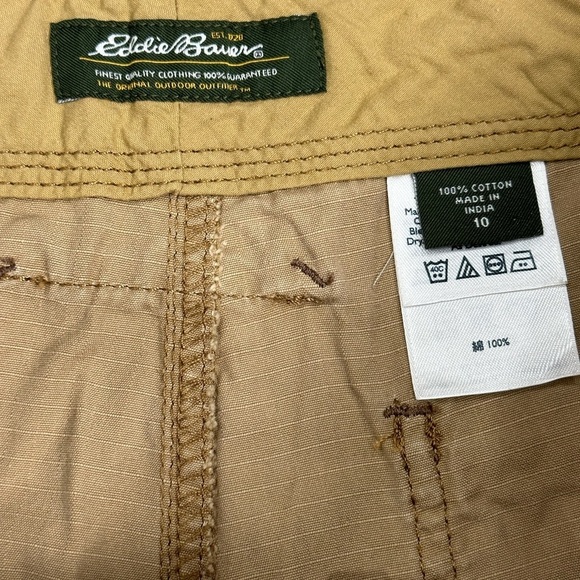 Women’s Eddie Bauer 10 Medium Shorts Ripstop Chino Khakis Taupe Bermuda Twill - Picture 7 of 8